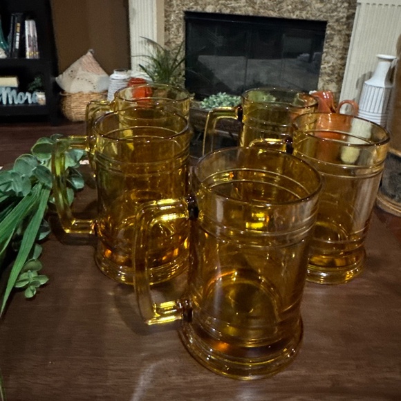 5) Amber Glass Beer Mugs 70's glasses VTG Root Beer Party Barware - Picture 1 of 3